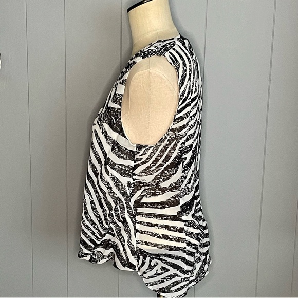 H&M animal print blouse - Picture 4 of 4